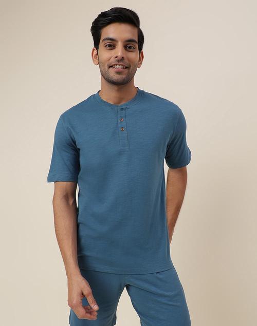 T-Shirt Culture Around the World: A Comparative Look at the U.S.A, France, India, Indonesia, Bangladesh, and Poland 34 image 12