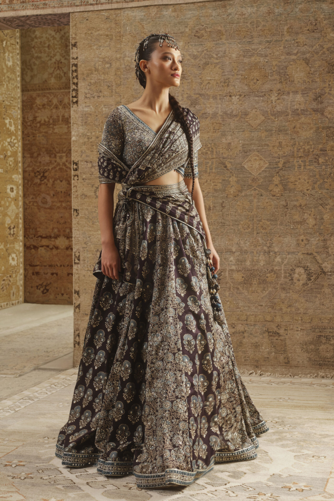 Lehenga: A Global Fashion Icon - India, US, UK, Bangladesh, and Pakistan 27 Lehenga