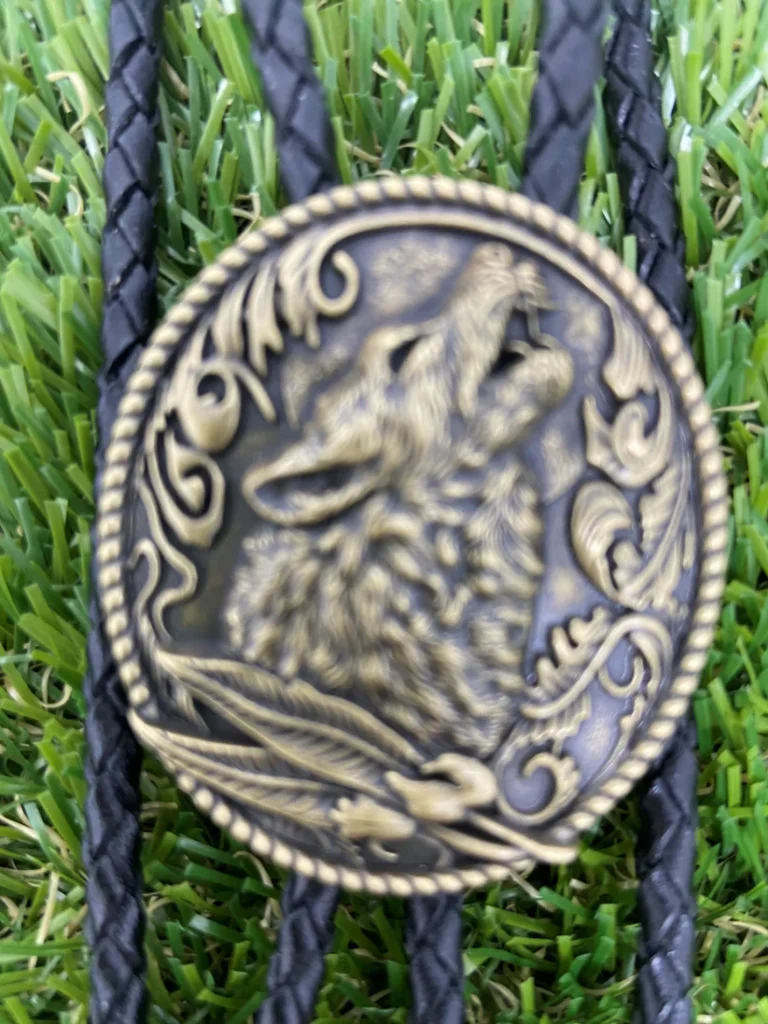 Bolo Tie Style Guide: Popularity in the USA, Canada, UK, and Australia 11 Bolo Tie